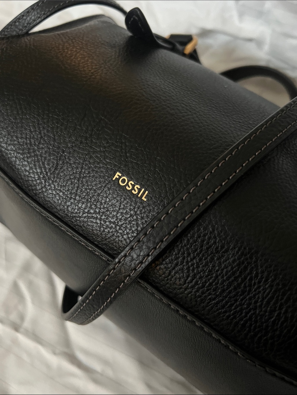 Fossil Black Leather Satchel Handbag with Gold Hardware - Picture 3 of 9